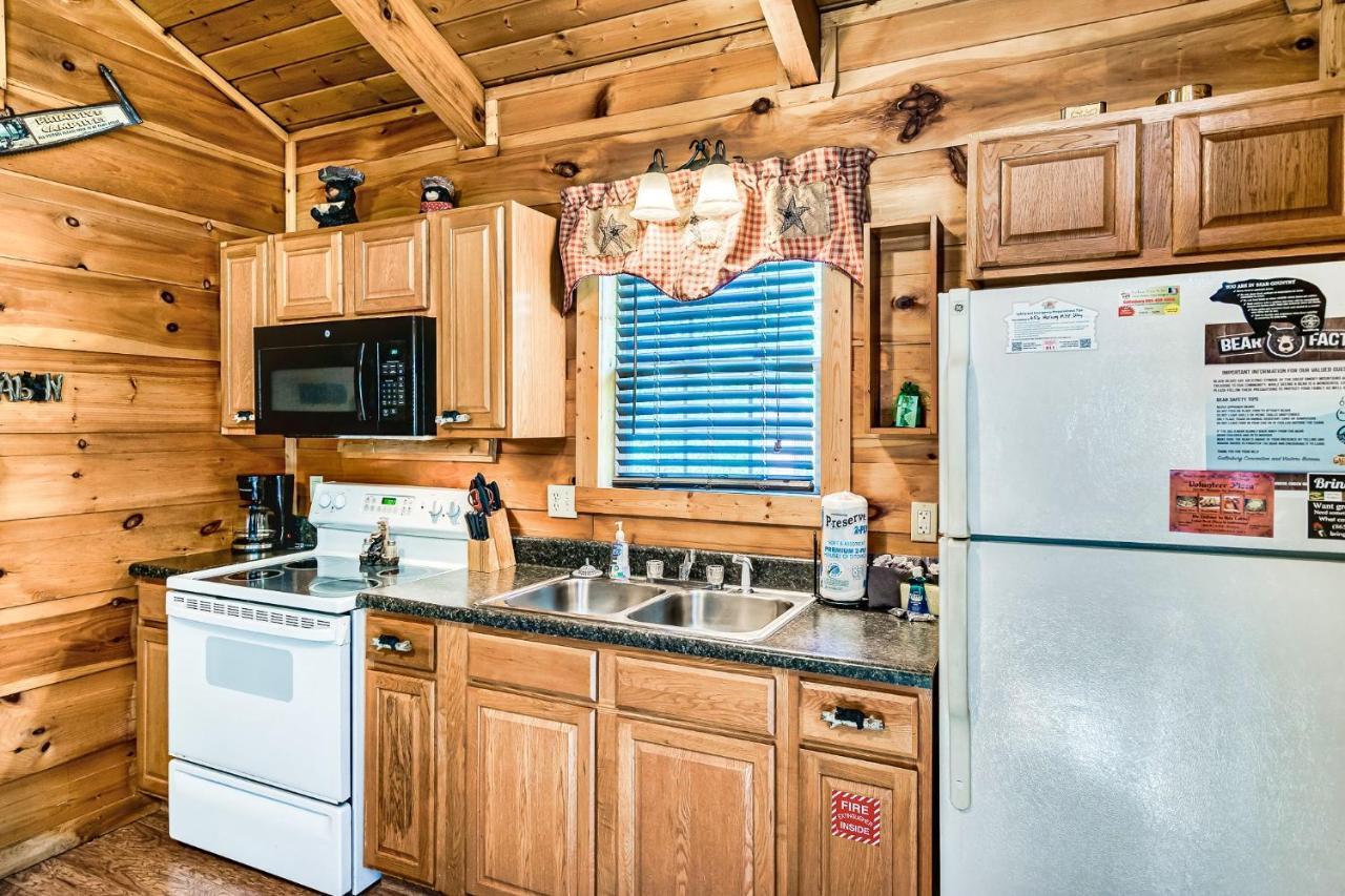 Вилла Mama Bear'S Moonshine Ridge Гатлинбург Экстерьер фото